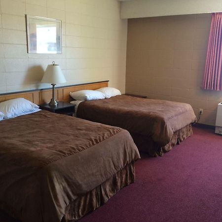 Midtown Motor Inn Bonnyville Екстериор снимка