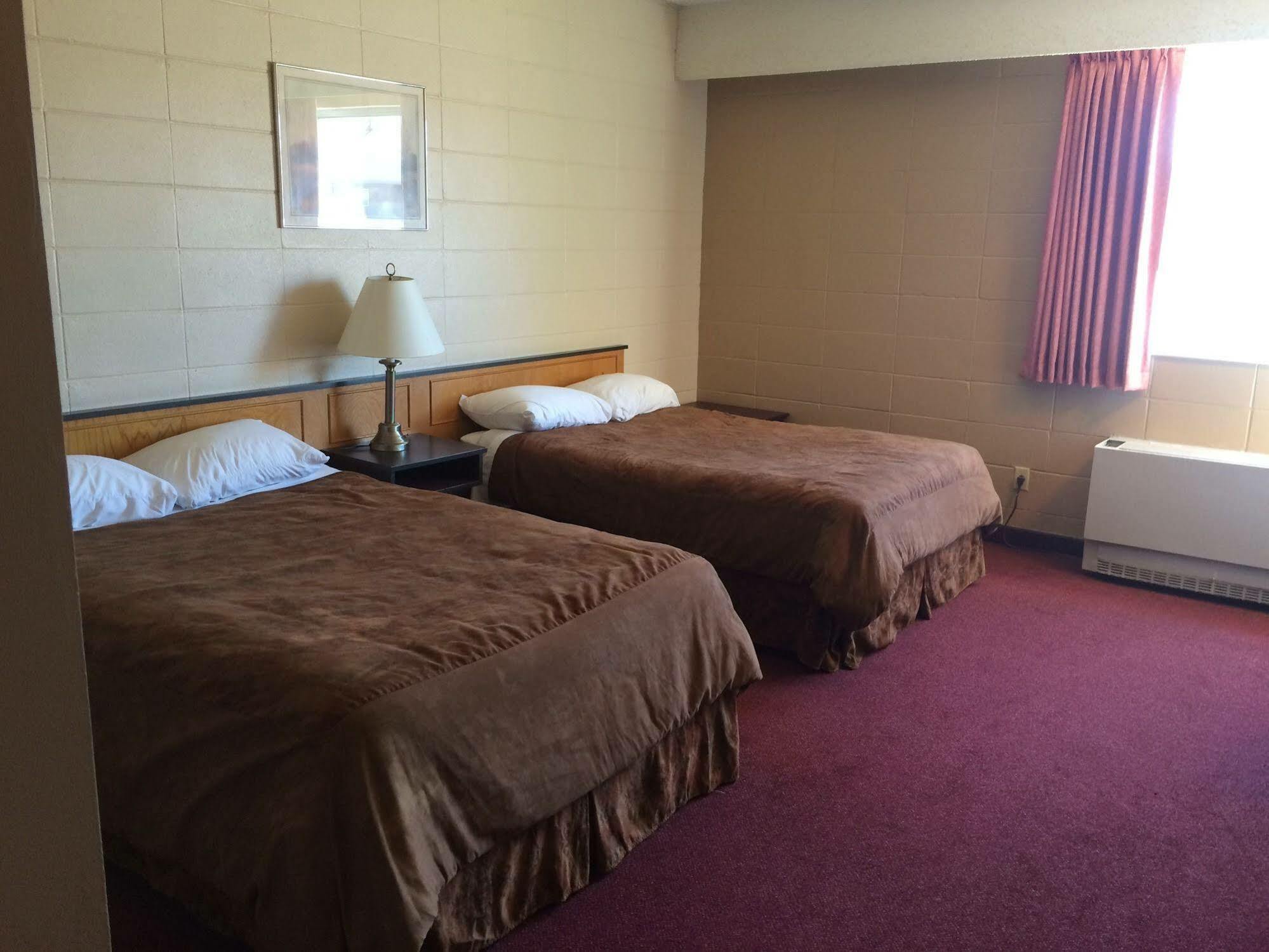 Midtown Motor Inn Bonnyville Екстериор снимка